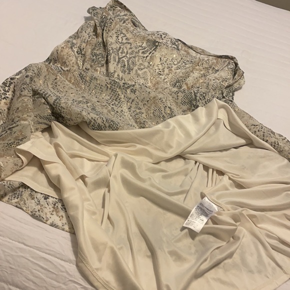 NWOT Faux Snakeskin Print Midi Skirt - Picture 15 of 16